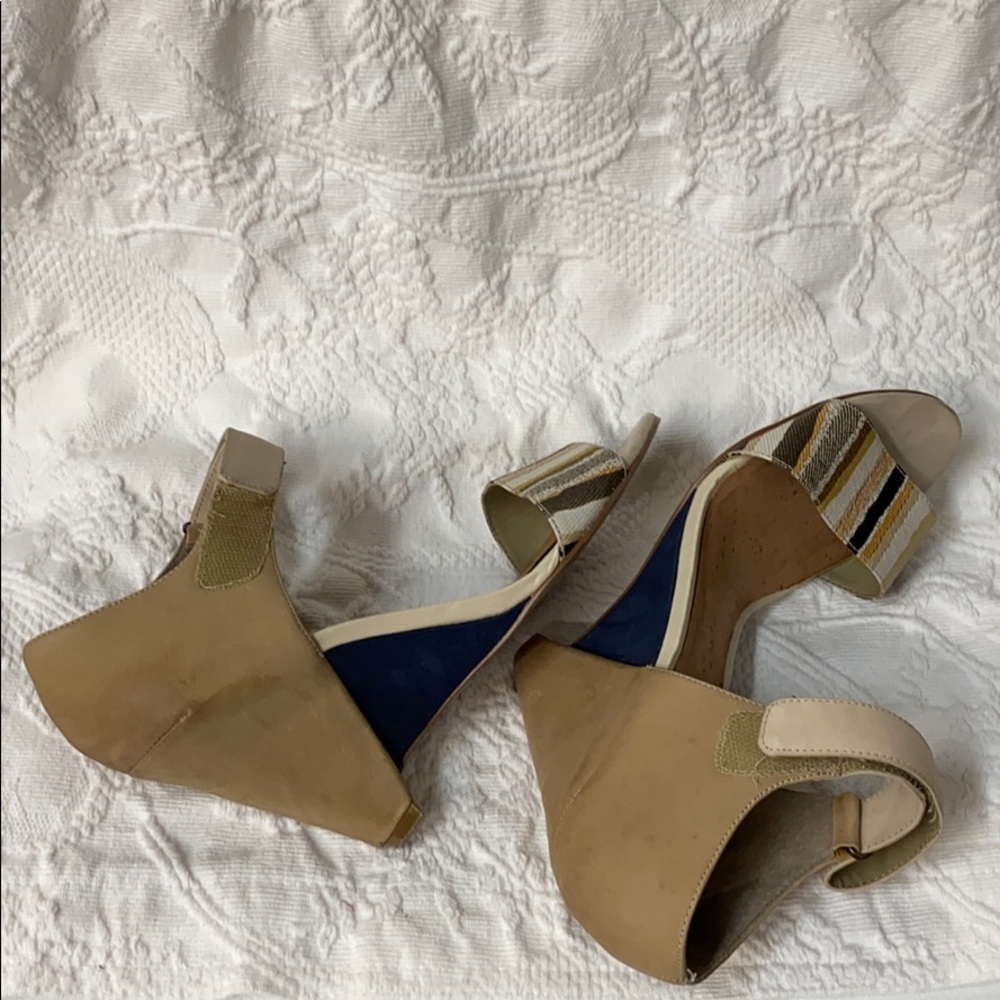 ALDO SHOES - Picture 5 of 5